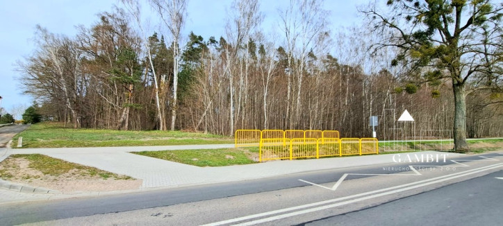 Działka Sprzedaż Półwieś 3